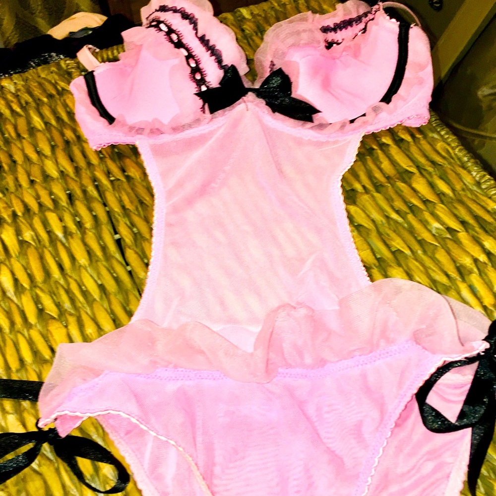 Sexy chiffon one piece with ruffles